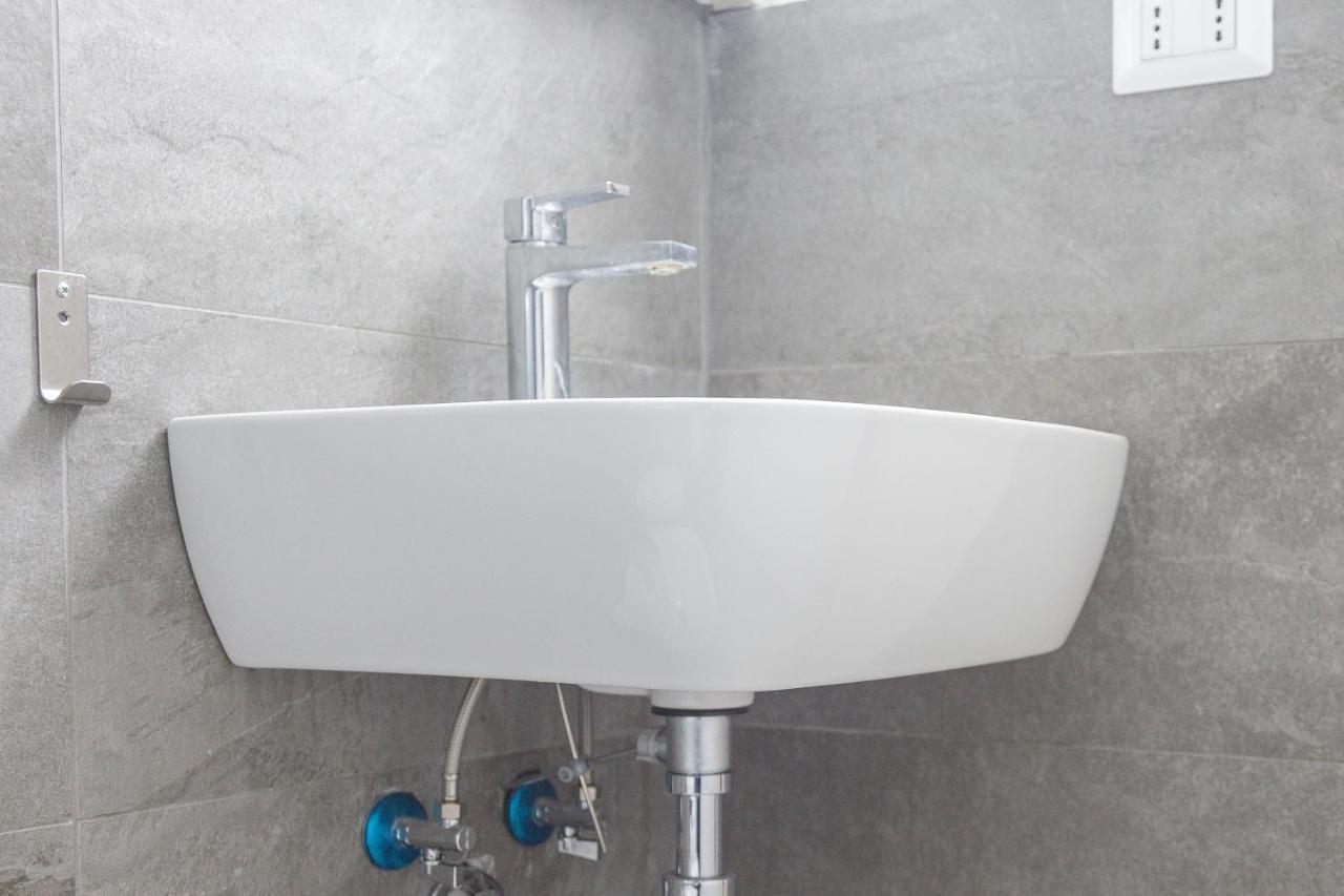 Volvinioone Monolocale Uso Esclusivo In Cermenate Apartment Milano Ngoại thất bức ảnh